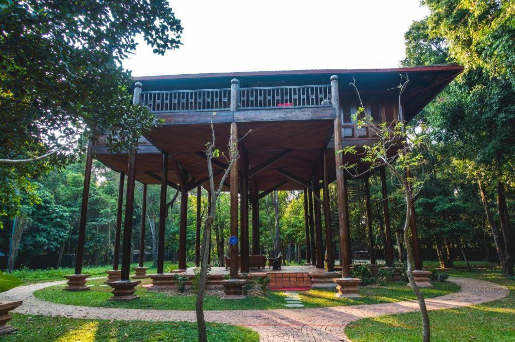Angkor Village Resort & Spa Siem Reap Exterior foto