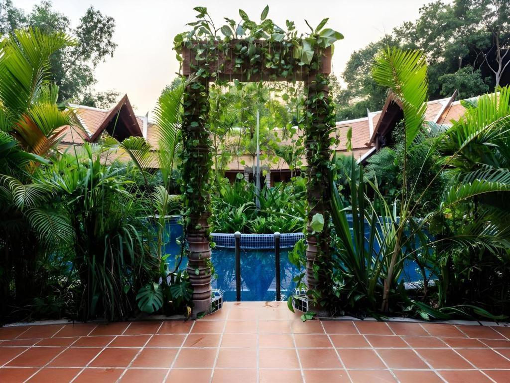 Angkor Village Resort & Spa Siem Reap Exterior foto